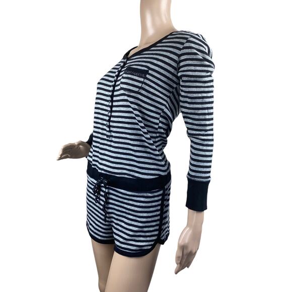 Victoria's Secret Women's Gray Black Knitted Glittery Long Sleeve Romper Size M - Picture 2 of 5